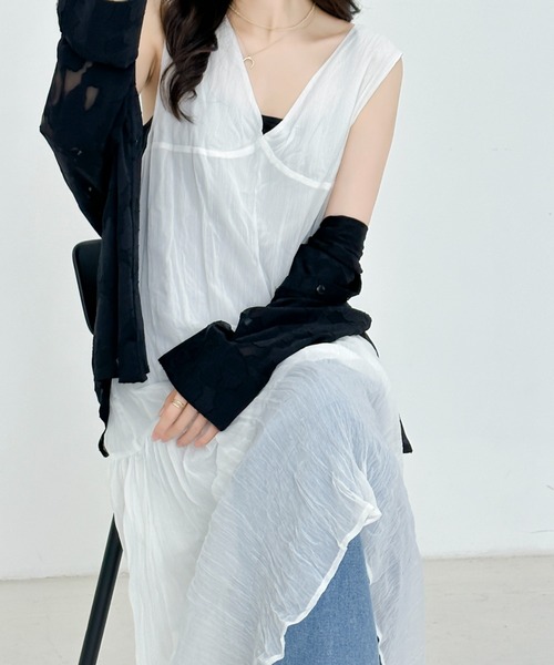 ECLIN(エクラン)の「ワッシャーキャミソールワンピース(ワンピース・レディース・カーキ/ホワイト/ブラック・M/L)」の7枚目の写真