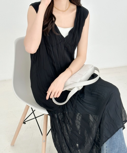 ECLIN(エクラン)の「ワッシャーキャミソールワンピース(ワンピース・レディース・カーキ/ホワイト/ブラック・M/L)」の12枚目の写真