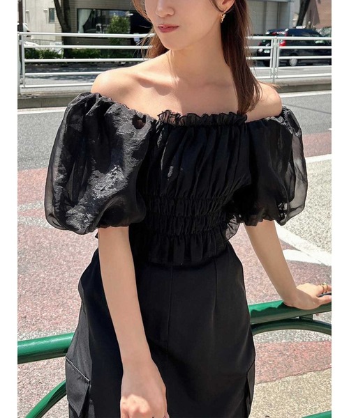 dazzlin(ダズリン)の「バルーンオーガンチュールブラウス(シャツ/ブラウス・レディース・グレー/オフホワイト/ブラック・FREE)」の2枚目の写真