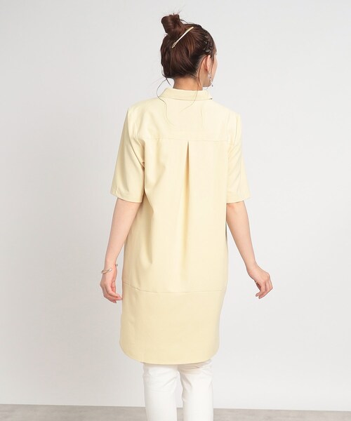 SHOO・LA・RUE(シューラルー)の「◆【すっきりきれい見え】スキッパー コクーンチュニック(チュニック・レディース・ネイビー/レモンイエロー/アイボリー・00)」の16枚目の写真