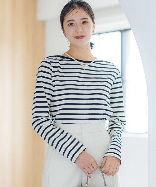 組曲(クミキョク)の「コットンバスクロング Tシャツ(Tシャツ/カットソー・レディース・アイボリー系1/ブラック系1/アイボリー系・3/2)」の3枚目の写真