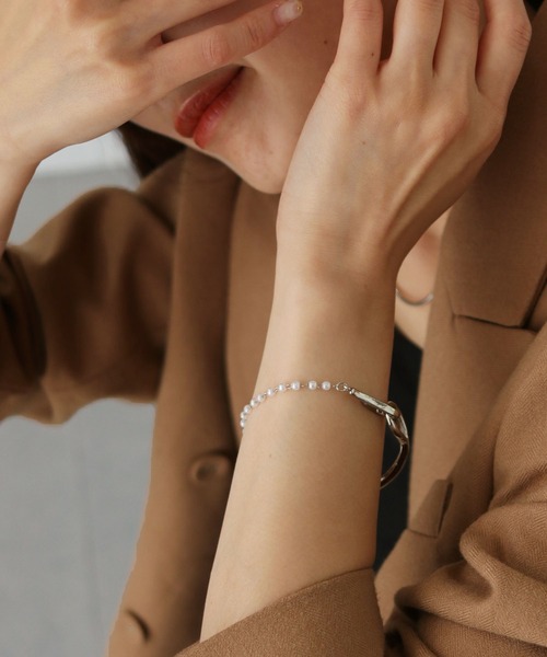 cheriella（シェリエラ）の「【cheriella】パール×メタルブレスレット（ブレスレット・レディース・ゴールド/シルバー・FREE）」の16枚目の写真