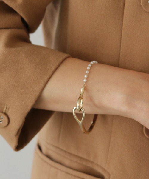 cheriella（シェリエラ）の「【cheriella】パール×メタルブレスレット（ブレスレット・レディース・ゴールド/シルバー・FREE）」の19枚目の写真