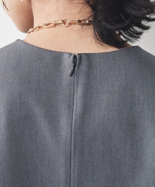 CHIC STYLE（シックスタイル）の「＜大きいサイズ＞ノースリーブブラウス シックスタイル（シャツ/ブラウス・レディース・グレー/ブラック・3L/5L/L/4L/LL）」の17枚目の写真