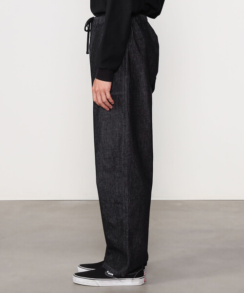 DANTON(ダントン)の「DANTON | デニム イージーパンツ MEN(デニムパンツ・メンズ・インディゴブルー/ブラック・42/40)」の5枚目の写真