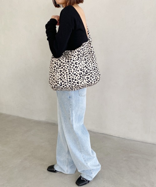 MYMOOD.（マイムード）の「【A4サイズ収納可】2WAYノットハンドル レオパードトートバッグ（トートバッグ・レディース・アイボリー/ブラウン・FREE）」の14枚目の写真