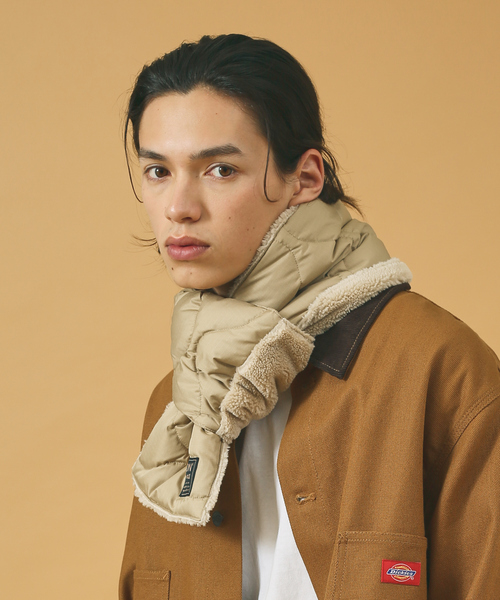 TAION（タイオン）の「【TAION /タイオン】MILITARY REVERSIBLE　SCARF/ミリタリーリバーシブルマフラー（マフラー・メンズ・ブラック系その他/ダークグリーン/カーキ/ブラック/その他1/ネイビー/グリーン系その他2/ダークベージュ・フリー）」の4枚目の写真