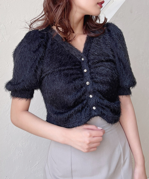 MIIA（ミーア）の「ふわふわシャーリングカーディガン（カーディガン/ボレロ・レディース・ブラック/ベージュ/オフホワイト・FREE）」の3枚目の写真