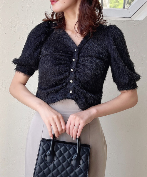 MIIA（ミーア）の「ふわふわシャーリングカーディガン（カーディガン/ボレロ・レディース・ブラック/ベージュ/オフホワイト・FREE）」の10枚目の写真