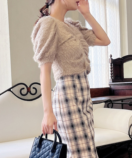 MIIA（ミーア）の「ふわふわシャーリングカーディガン（カーディガン/ボレロ・レディース・ブラック/ベージュ/オフホワイト・FREE）」の21枚目の写真