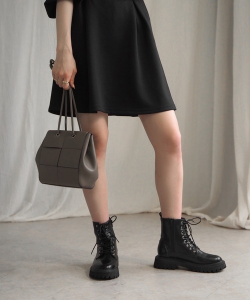 minia（ミニア）の「8ホールレースアップショート（ブーツ・レディース・ブラウン/ブラック・S/M/L）」の16枚目の写真