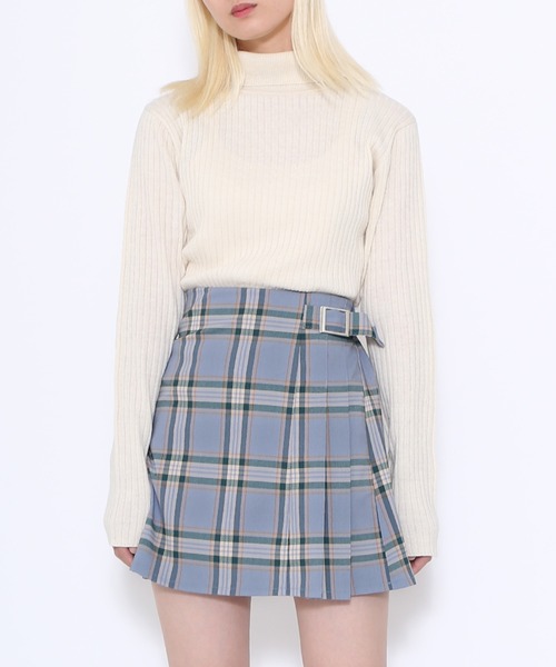 PUNYUS（プニュズ）の「タートルネックニット（ニット/セーター・レディース・ブラック/レッド/オフホワイト・3/2/4/1）」の14枚目の写真