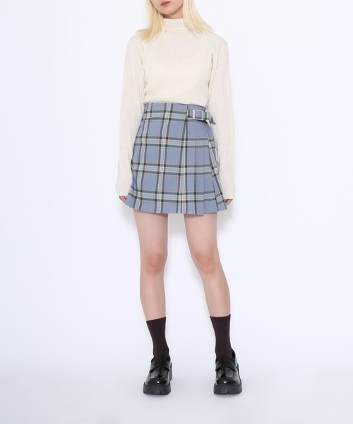 PUNYUS（プニュズ）の「タートルネックニット（ニット/セーター・レディース・ブラック/レッド/オフホワイト・3/2/4/1）」の16枚目の写真