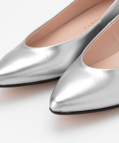 BEAMS LIGHTS Women's（ビームスライツ ウィメンズ）の「BEAMS LIGHTS / エナメルレザー ウェッジパンプス（パンプス・レディース・シルバー/ベージュ/ブラック・23.0cm/24.0cm/22.5cm/24.5cm/23.5cm）」の19枚目の写真