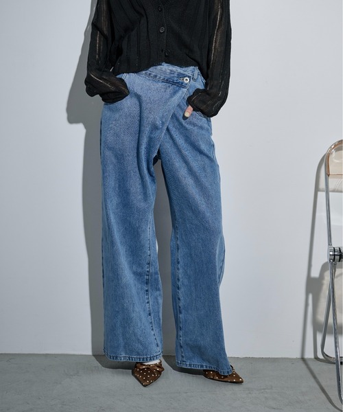 クロスウエストアシメラップデニムパンツ（デニムパンツ）｜THE YOn