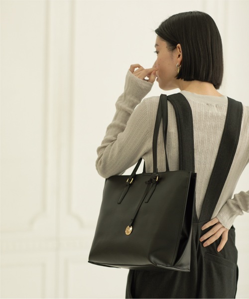 OPAQUE.CLIP（オペークドットクリップ）の「◆【A4収納可】バイカラートートバッグ/通勤・セレモニー対応（トートバッグ・レディース・ベージュ系その他7/イエロー系4/ブラック・00）」の7枚目の写真