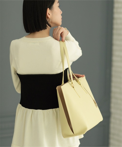 OPAQUE.CLIP（オペークドットクリップ）の「◆【A4収納可】バイカラートートバッグ/通勤・セレモニー対応（トートバッグ・レディース・ベージュ系その他7/イエロー系4/ブラック・00）」の12枚目の写真