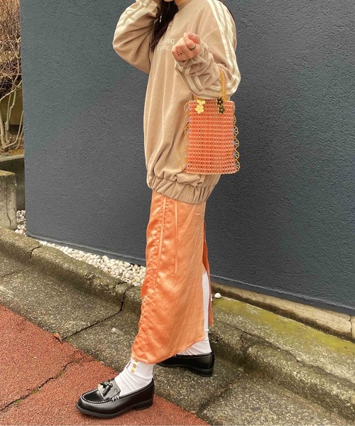 Casselini(キャセリーニ)の「Casselini(キャセリーニ)スカラップビーズバック(ハンドバッグ・レディース・アイボリー/ブラック/シルバー/ピンク・FREE)」の6枚目の写真