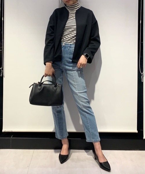 Green　Parks（グリーンパークス）の「GUMストレッチセンター切替テーパードデニムパンツ（デニムパンツ・レディース・ライトブルー/ブルー・L/M）」の22枚目の写真