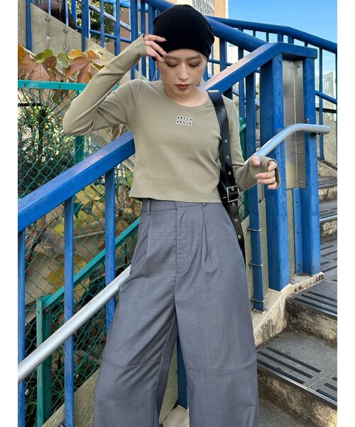 MURUA（ムルーア）の「カットアウトタックパンツ（その他パンツ・レディース・ブラック/ベージュ/グレー・1/2）」の13枚目の写真