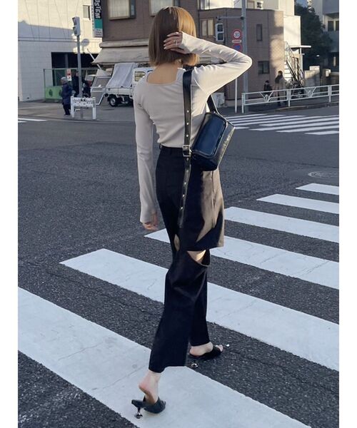 MURUA（ムルーア）の「カットアウトタックパンツ（その他パンツ・レディース・ブラック/ベージュ/グレー・1/2）」の18枚目の写真