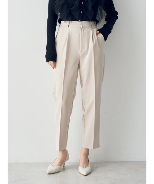 YECCA VECCA（イェッカヴェッカ）の「タックテーパードパンツ（その他パンツ・レディース・ライトベージュ/ブラック・M/S）」の20枚目の写真