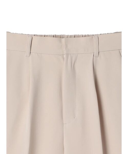 YECCA VECCA（イェッカヴェッカ）の「タックテーパードパンツ（その他パンツ・レディース・ライトベージュ/ブラック・M/S）」の5枚目の写真