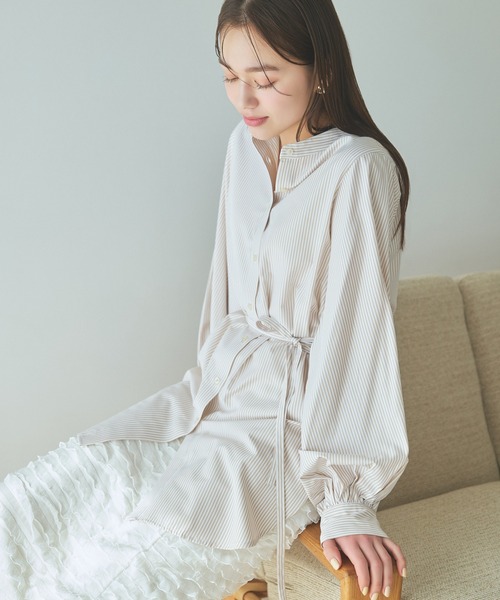 mysty woman(ミスティウーマン)の「クイックドライバンドカラーボリュームシャツ 104668(シャツ/ブラウス・レディース・オフホワイト/ベージュ系その他/ブルー系その他・FREE)」の9枚目の写真