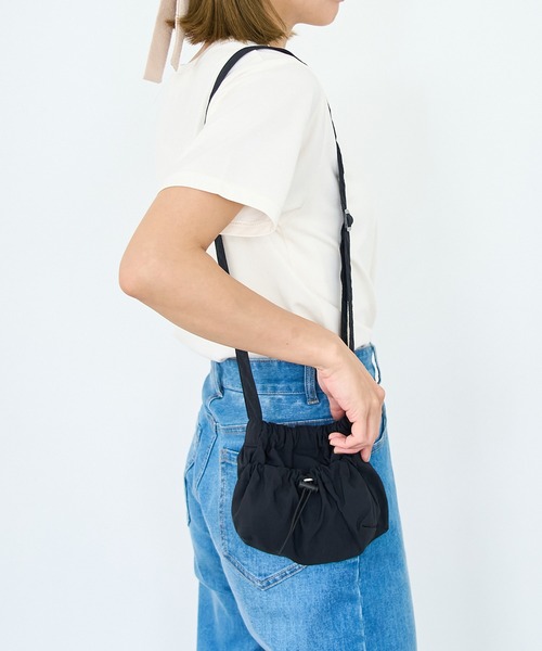 ROPE' PICNIC（ロペピクニック）の「撥水加工/サイドドロストポケットミニショルダーバッグ（ショルダーバッグ・レディース・ブラック/ラベンダー/キナリ/ライトグリーン・FREE）」の7枚目の写真