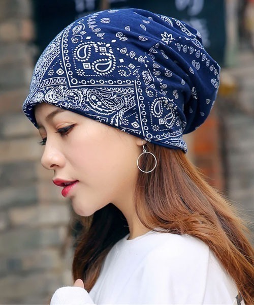 TONE SELECT GOODS(トーンセレクトグッズ)の「【urge select】ペイズリー柄 帽子/ターバン【3way】(ニットキャップ/ビーニー・レディース・ブラック/ネイビー/ホワイト/ワイン・FREE)」の4枚目の写真