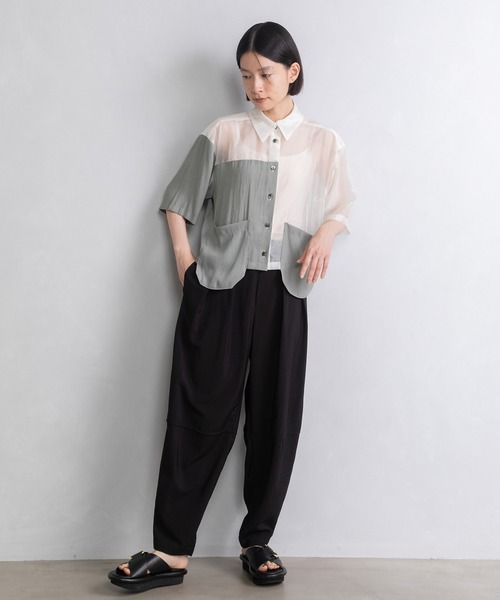 MARECHAL TERRE(マルシャルテル)の「シアーシャツ(シャツ/ブラウス・レディース・ホワイト/ブラック/グレー系その他/カーキ・MEDIUM)」の10枚目の写真