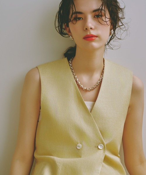 NANO universe（ナノユニバース）の「ベルト付リネンジレ(セットアップ可)（ノーカラージャケット・レディース・オフホワイト/ブラウン/イエロー・FREE）」の4枚目の写真