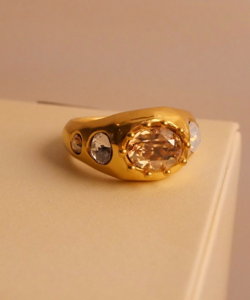 whim(ウィム)の「【NEW】Big Stone Embed Ring(リング・レディース・ゴールド/シルバー/シルバー系その他/ゴールド系その他・#9/#13)」の9枚目の写真