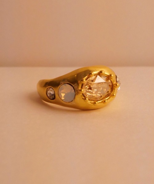 whim(ウィム)の「【NEW】Big Stone Embed Ring(リング・レディース・ゴールド/シルバー/シルバー系その他/ゴールド系その他・#9/#13)」の17枚目の写真