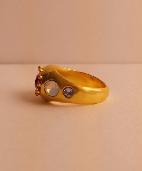 whim(ウィム)の「【NEW】Big Stone Embed Ring(リング・レディース・ゴールド/シルバー/シルバー系その他/ゴールド系その他・#9/#13)」の7枚目の写真