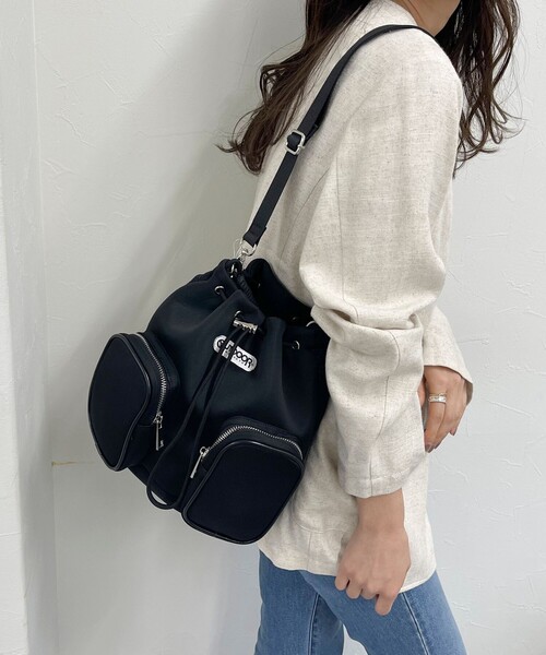 OUTDOOR PRODUCTS（アウトドアプロダクツ）の「【OUTDOOR PRODUCTS/アウトドアプロダクツ】3WAYアウトポケットドロストバッグ（ショルダーバッグ・レディース・オフホワイト/ブラック・FREE）」の7枚目の写真