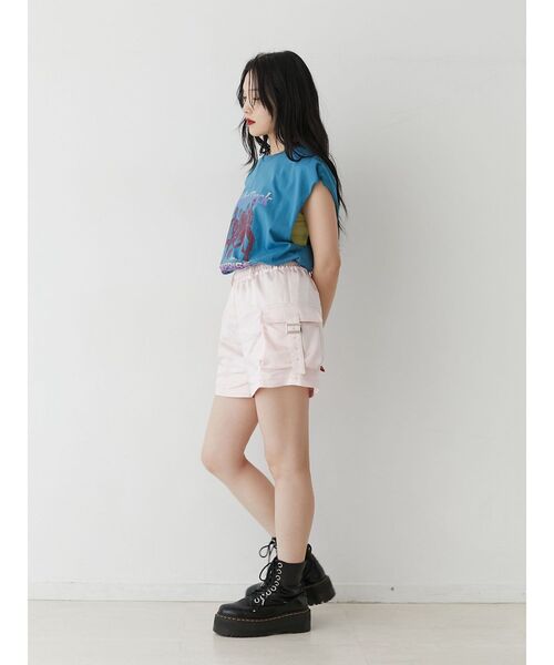 jouetie(ジュエティ)の「ヴィンテージグラフィックノースリーブTシャツ(Tシャツ/カットソー・レディース・ブラック/アイボリー/ブルー・MEDIUM)」の19枚目の写真