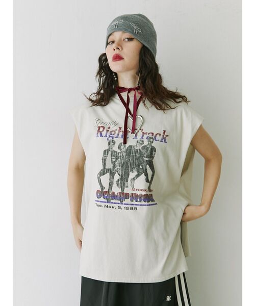 jouetie(ジュエティ)の「ヴィンテージグラフィックノースリーブTシャツ(Tシャツ/カットソー・レディース・ブラック/アイボリー/ブルー・MEDIUM)」の17枚目の写真