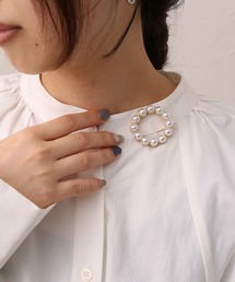 colleca la（コレカラ）の「サークルパールブローチ（ブローチ/コサージュ）」