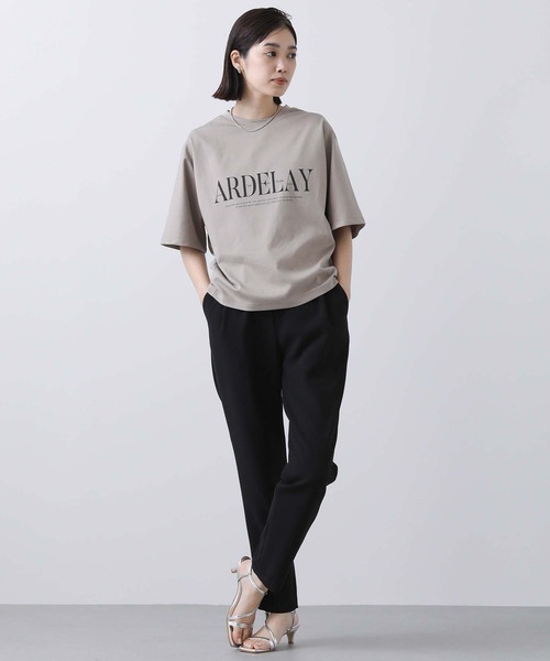 Gready Brilliant(グレディブリリアン)の「ARDELAYロゴTシャツ(Tシャツ/カットソー・レディース・オフホワイト/モカ・38)」の16枚目の写真