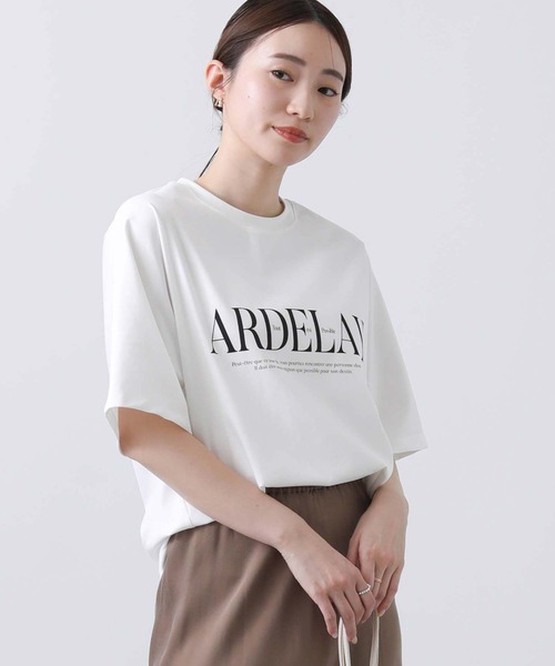 Gready Brilliant(グレディブリリアン)の「ARDELAYロゴTシャツ(Tシャツ/カットソー・レディース・オフホワイト/モカ・38)」の10枚目の写真