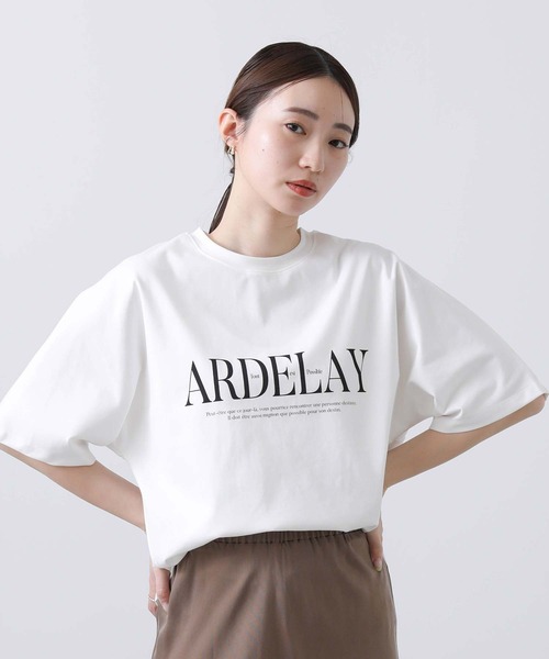 Gready Brilliant(グレディブリリアン)の「ARDELAYロゴTシャツ(Tシャツ/カットソー・レディース・オフホワイト/モカ・38)」の11枚目の写真