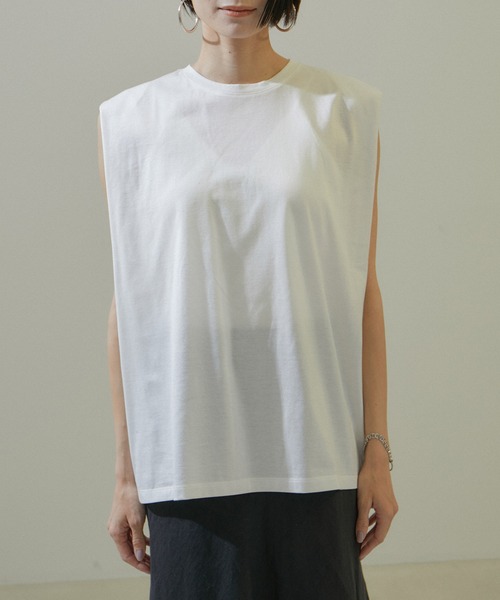 SALON adam et rope'（サロン アダム エ ロペ）の「プリマベールショルダータックノースリーブプルオーバー［UVケア・洗える］（Tシャツ/カットソー・レディース・ホワイト/チャコールグレー/ブラック/ピンク・FREE）」の21枚目の写真