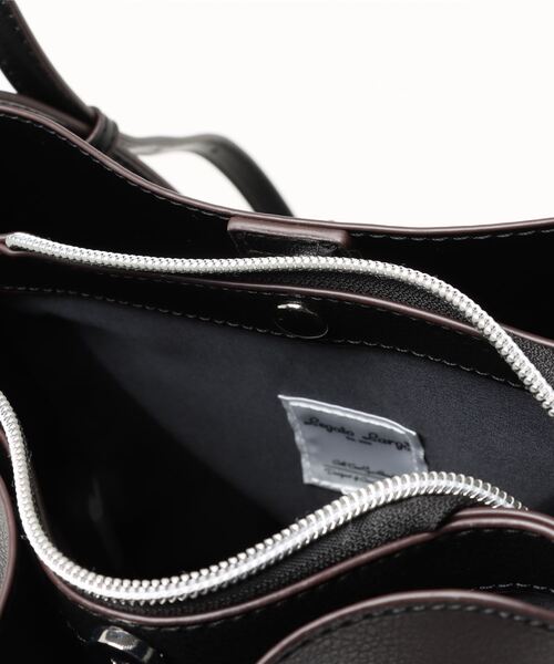 Legato Largo（レガートラルゴ）の「Legato Largo / かるいかばん　縦型ショルダー / LG-P0116（ショルダーバッグ・レディース・ブラック/アイボリー/ベージュ/ラベンダー/イエロー/キャメル/ベージュ系その他/オリーブ/ライトブルー・ONESIZE）」の15枚目の写真