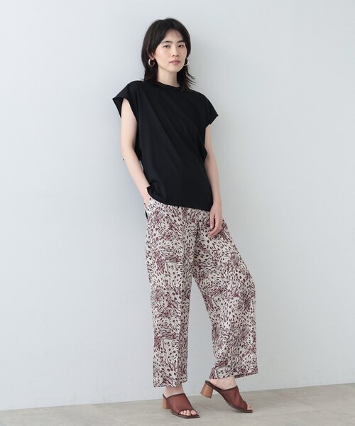 GALLEST(ギャレスト)の「◆2WAYラッフルカットソー(Tシャツ/カットソー・レディース・ホワイト/ブラウン系その他/ブラック・38)」の4枚目の写真