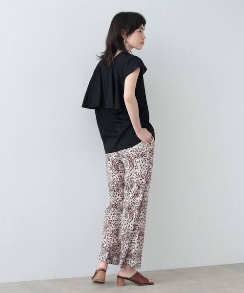 GALLEST(ギャレスト)の「◆2WAYラッフルカットソー(Tシャツ/カットソー・レディース・ホワイト/ブラウン系その他/ブラック・38)」の5枚目の写真