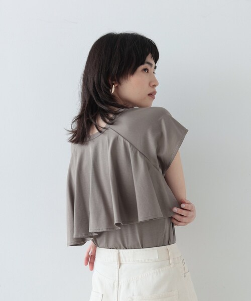 GALLEST(ギャレスト)の「◆2WAYラッフルカットソー(Tシャツ/カットソー・レディース・ホワイト/ブラウン系その他/ブラック・38)」の17枚目の写真