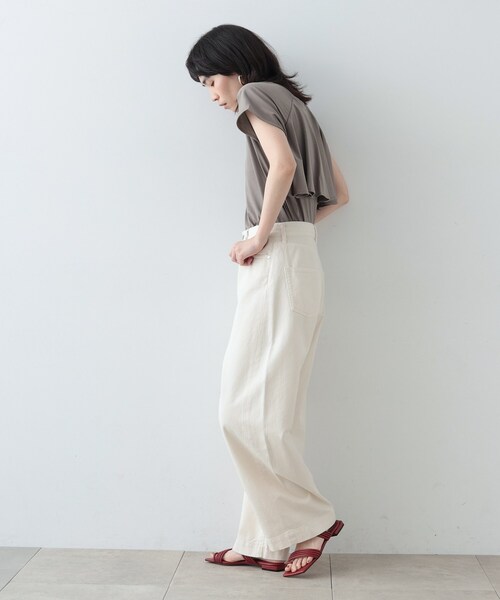 GALLEST(ギャレスト)の「◆2WAYラッフルカットソー(Tシャツ/カットソー・レディース・ホワイト/ブラウン系その他/ブラック・38)」の21枚目の写真