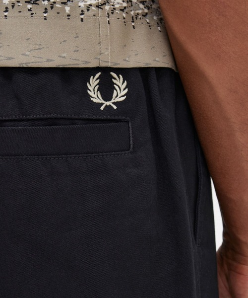 FRED PERRY(フレッドペリー)の「Twill Drawstring Trouser(チノパンツ・メンズ・ブラック・S/M/XS)」の9枚目の写真