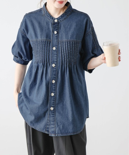 La-gemme(ラジェム)の「ピンタックデニムシャツ(シャツ/ブラウス・レディース・ブルー/ブラック・フリー)」の5枚目の写真
